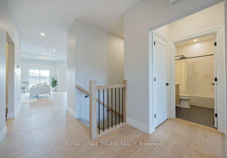 8-bouw-place-duttondunwich-ontario-x12019315