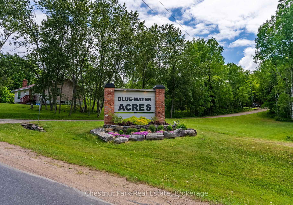 1052-rat-bay-105-8-road-lake-of-bays-ontario-x12019460