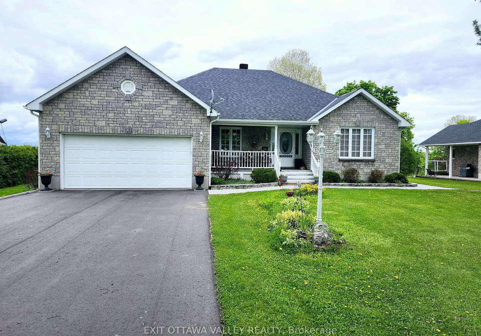 37-lachance-trail-whitewater-region-ontario-x12022649