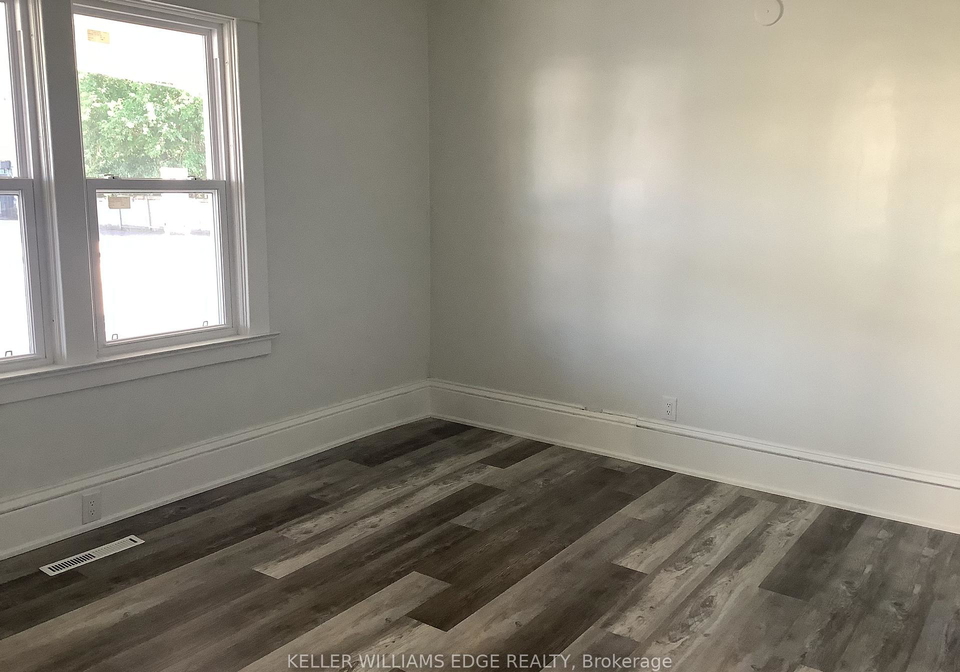 90-kent-st-street-s-norfolk-ontario-x12027544