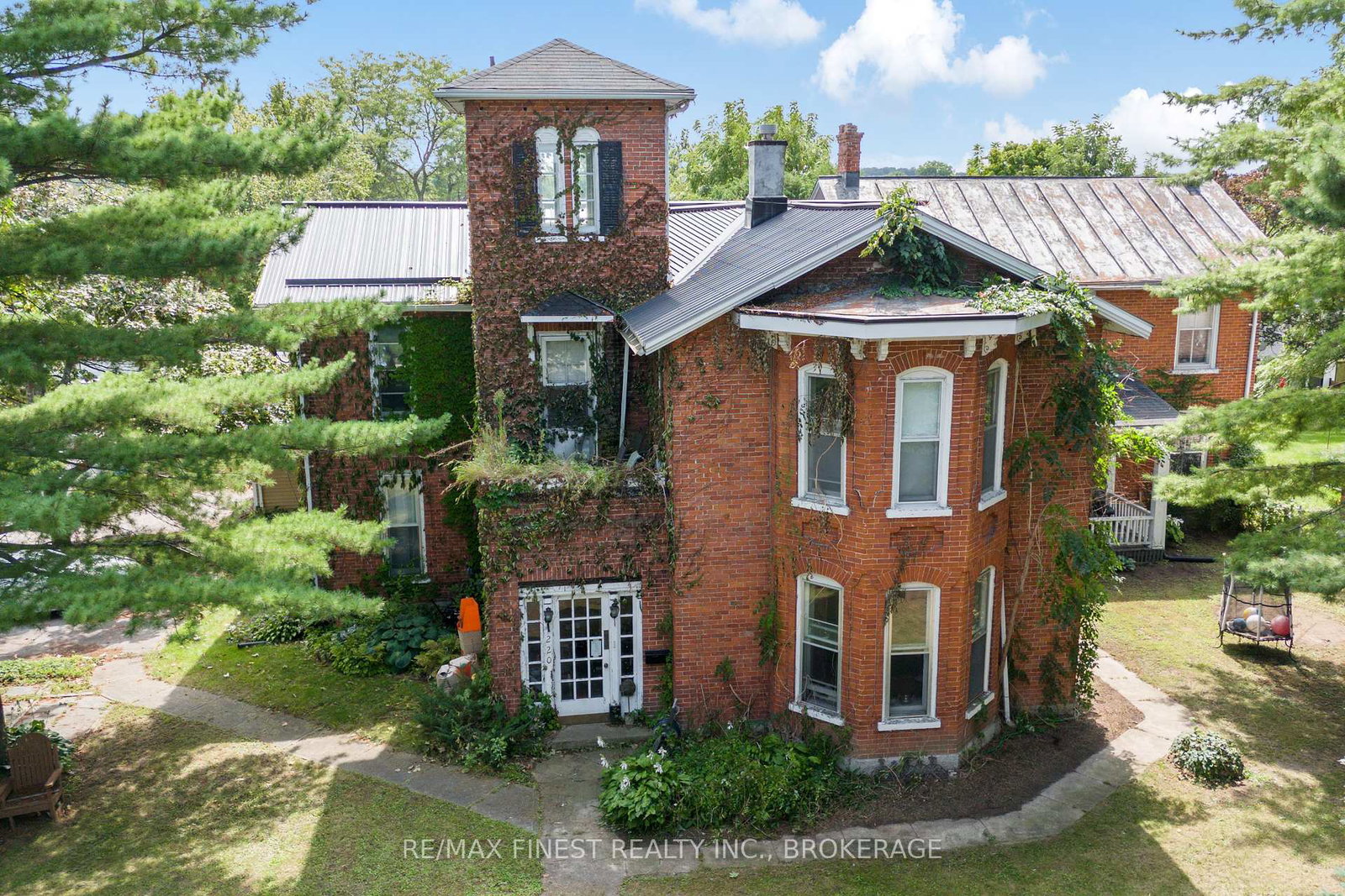 220-dundas-street-w-greater-napanee-ontario-x12028124