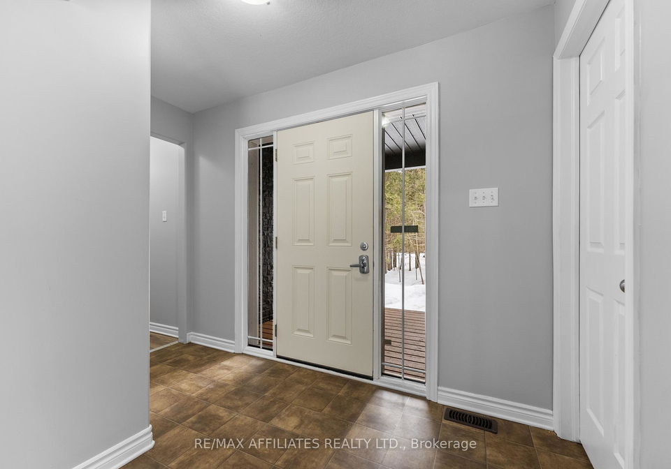 2678-concession-11-e-road-lanark-highlands-ontario-x12029840