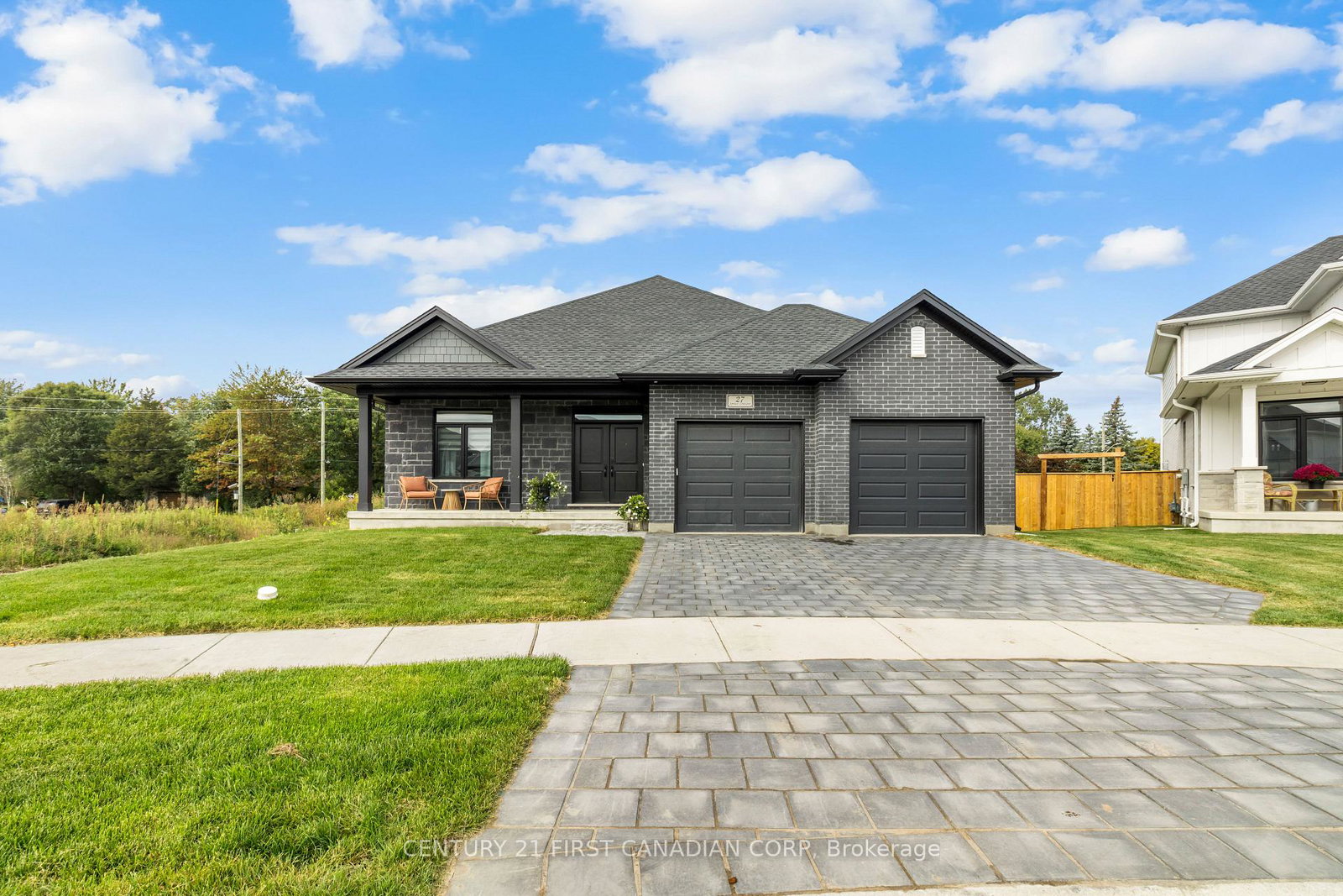 27-spruce-crescent-north-middlesex-ontario-x12030689
