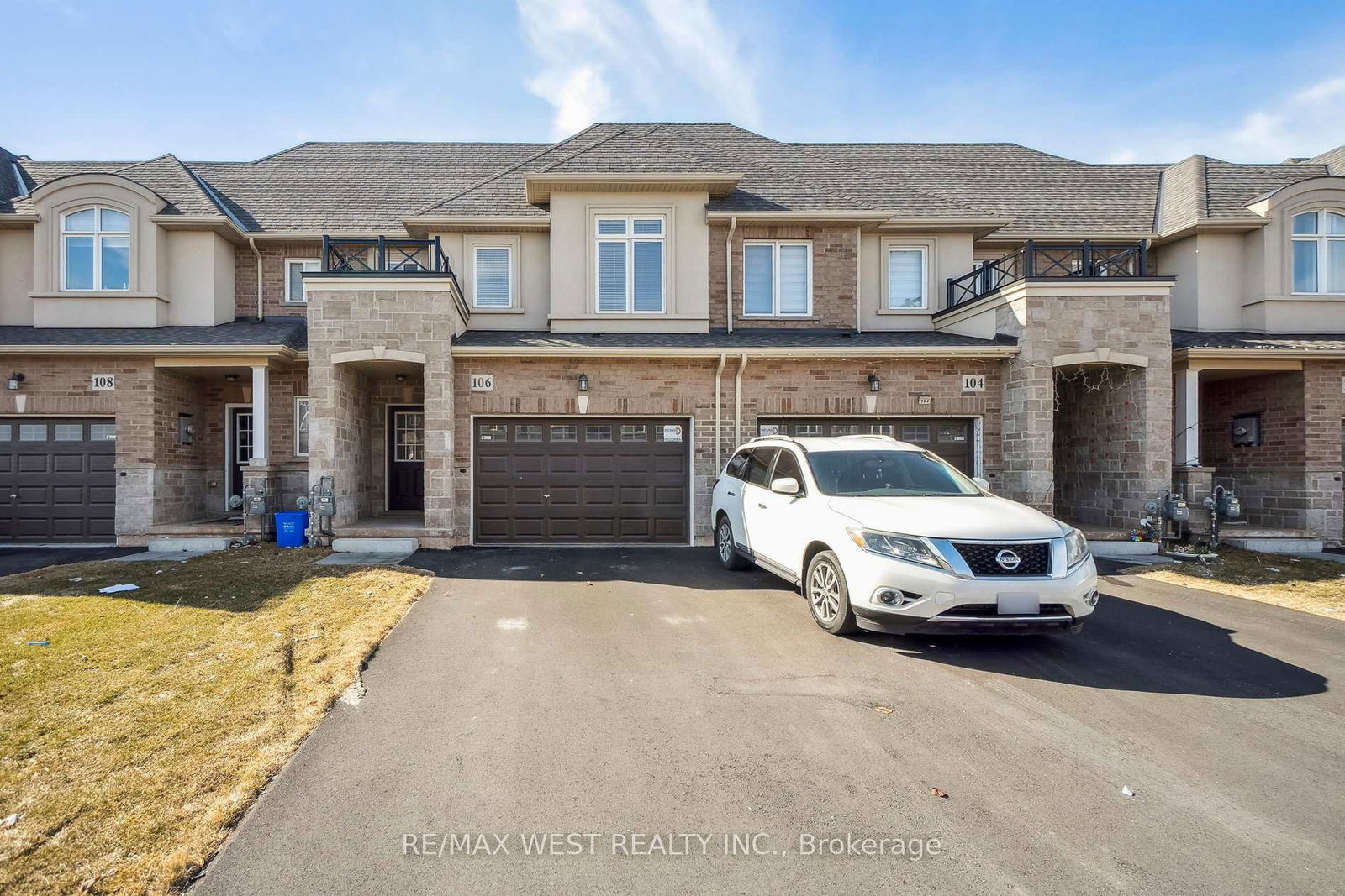 106-pinot-crescent-hamilton-ontario-x12031515