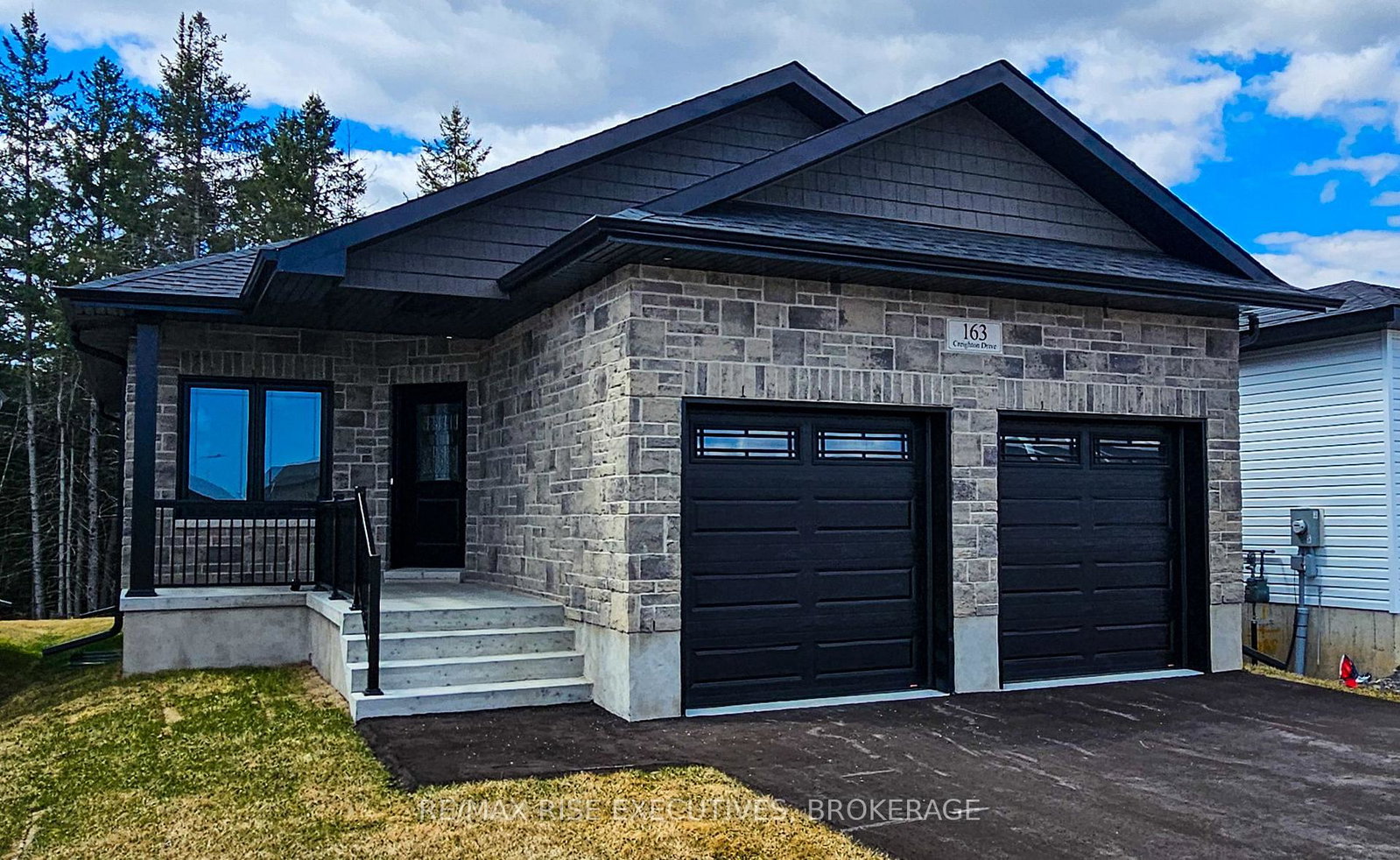 163-creighton-drive-loyalist-ontario-x12031583