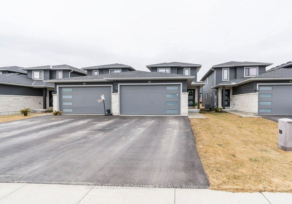 42-dewal-place-belleville-ontario-x12032042