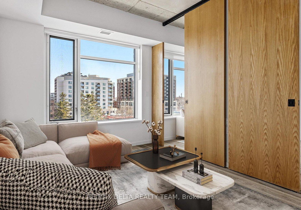 18-hamilton-avenue-n-ottawa-ontario-x12034531