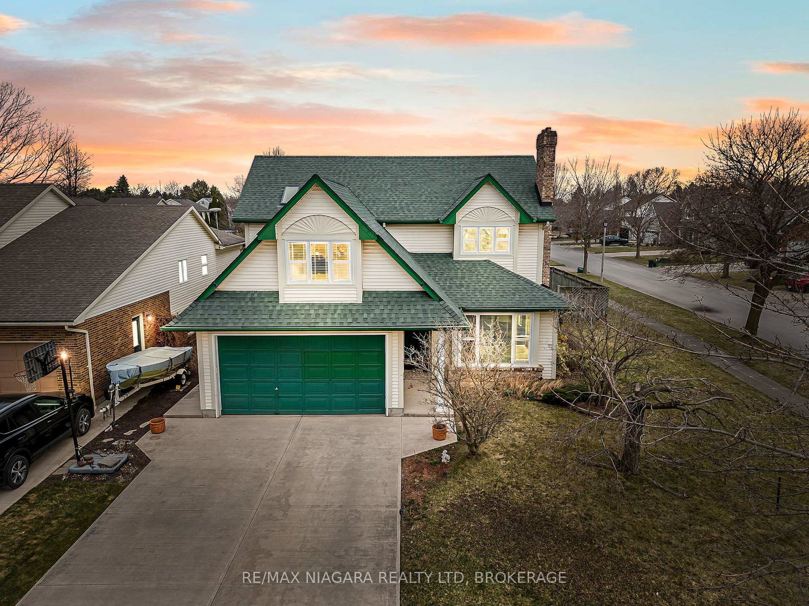 8-grange-crescent-niagara-on-the-lake-ontario-x12037130