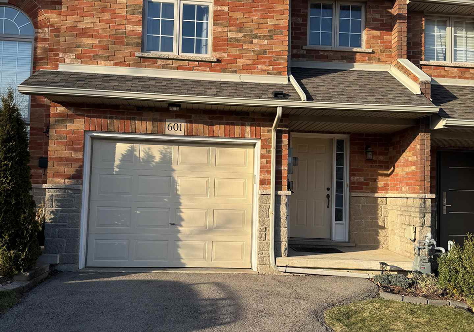 601-southridge-drive-hamilton-ontario-x12039354