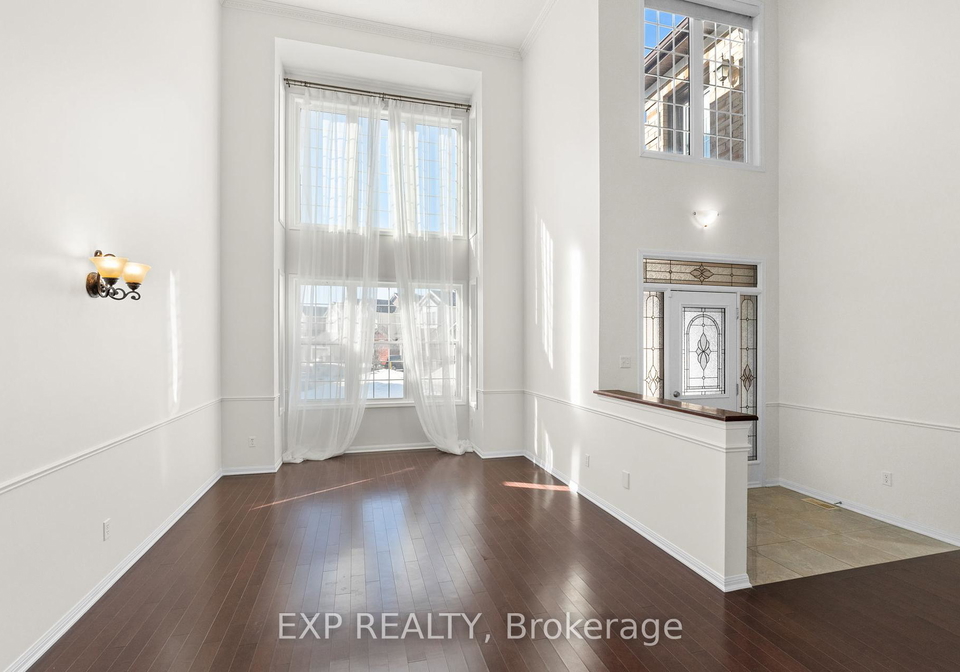 537-bretby-crescent-ottawa-ontario-x12040221