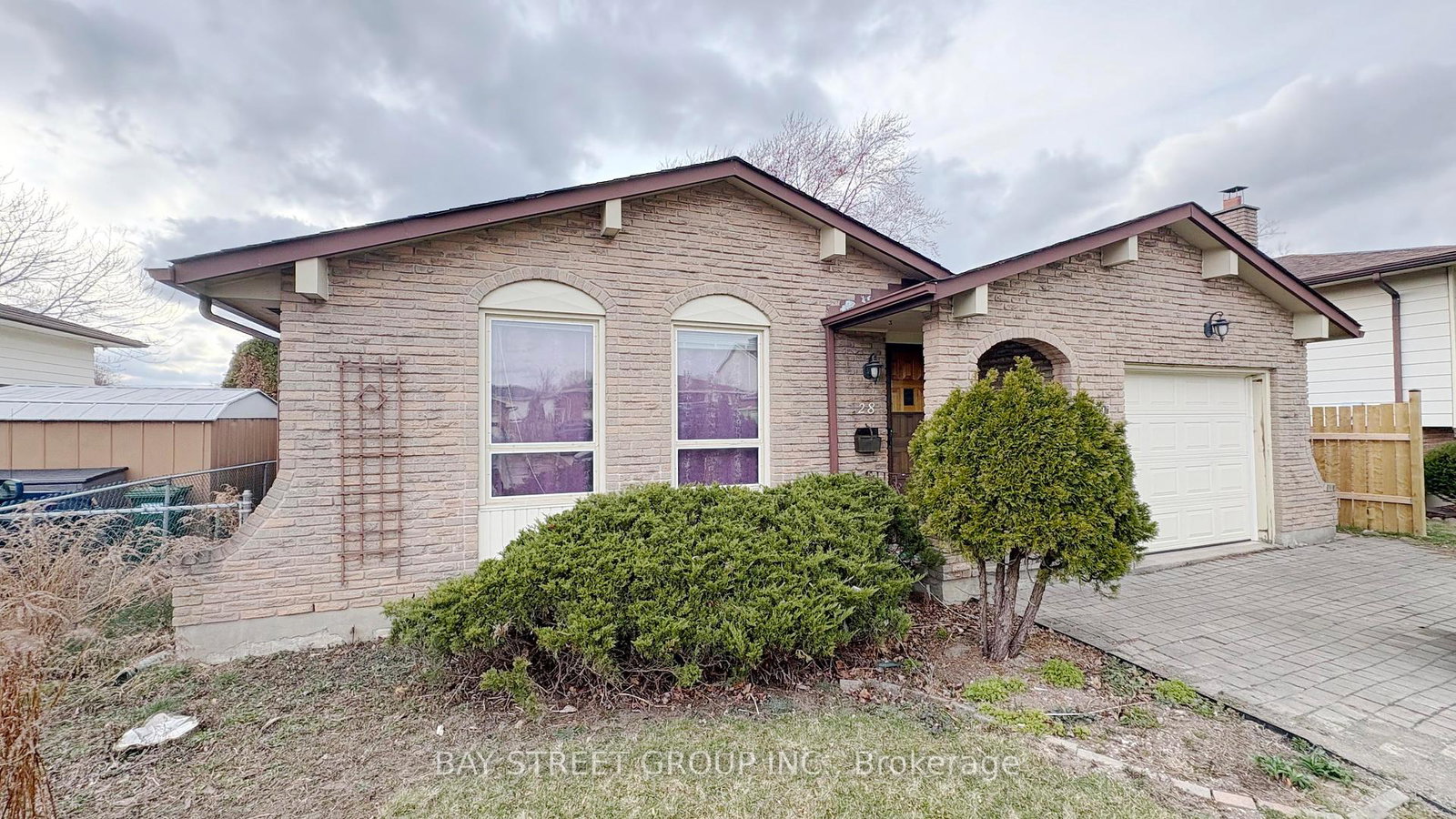 28-roehampton-avenue-st-catharines-ontario-x12041246