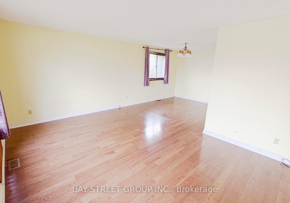28-roehampton-avenue-st-catharines-ontario-x12041246