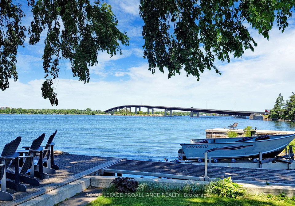 34-ridley-street-prince-edward-county-ontario-x12041569