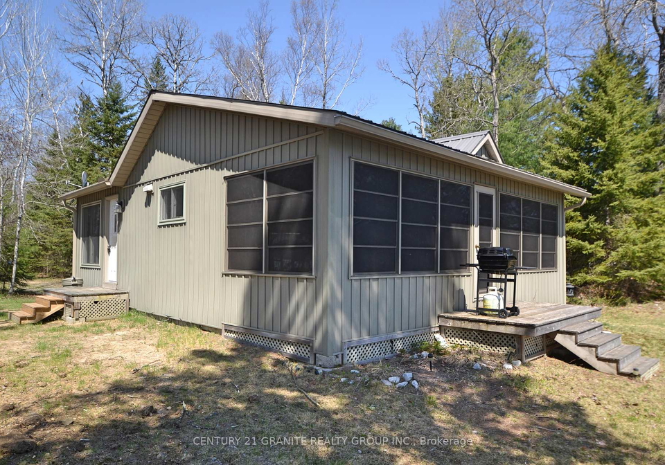 304-centre-road-hastings-highlands-ontario-x12042522