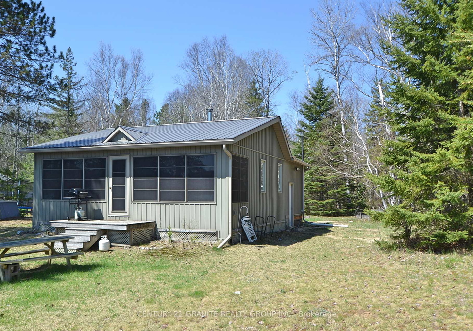 304-centre-road-hastings-highlands-ontario-x12042522