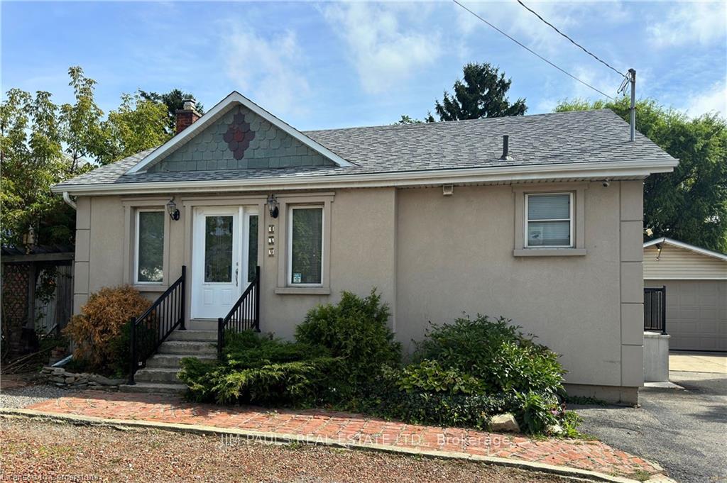 439-upper-gage-avenue-hamilton-ontario-x12044902