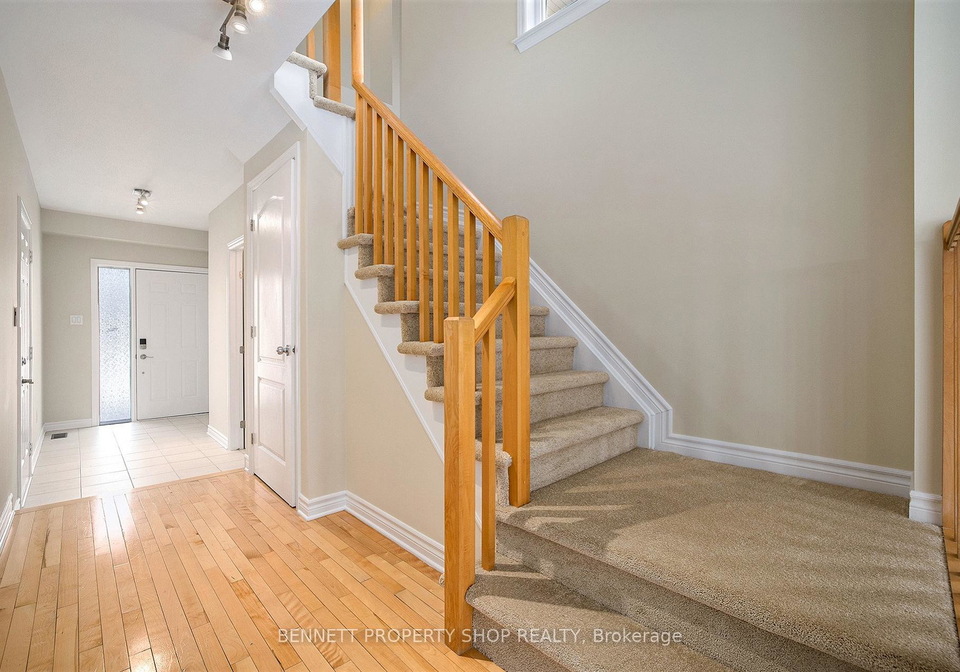 107-bandelier-way-ottawa-ontario-x12045577