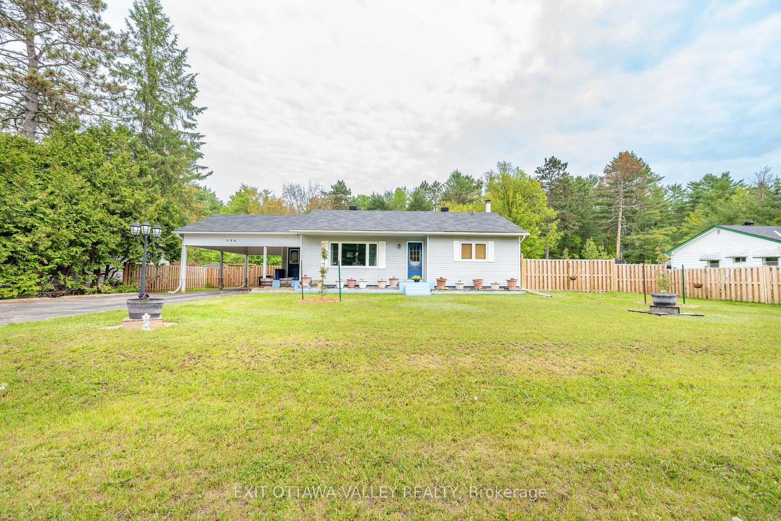 33624-hwy-17-highway-deep-river-ontario-x12048037