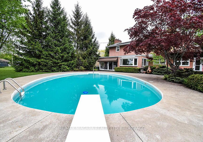 1457-niagara-boulevard-fort-erie-ontario-x12048684