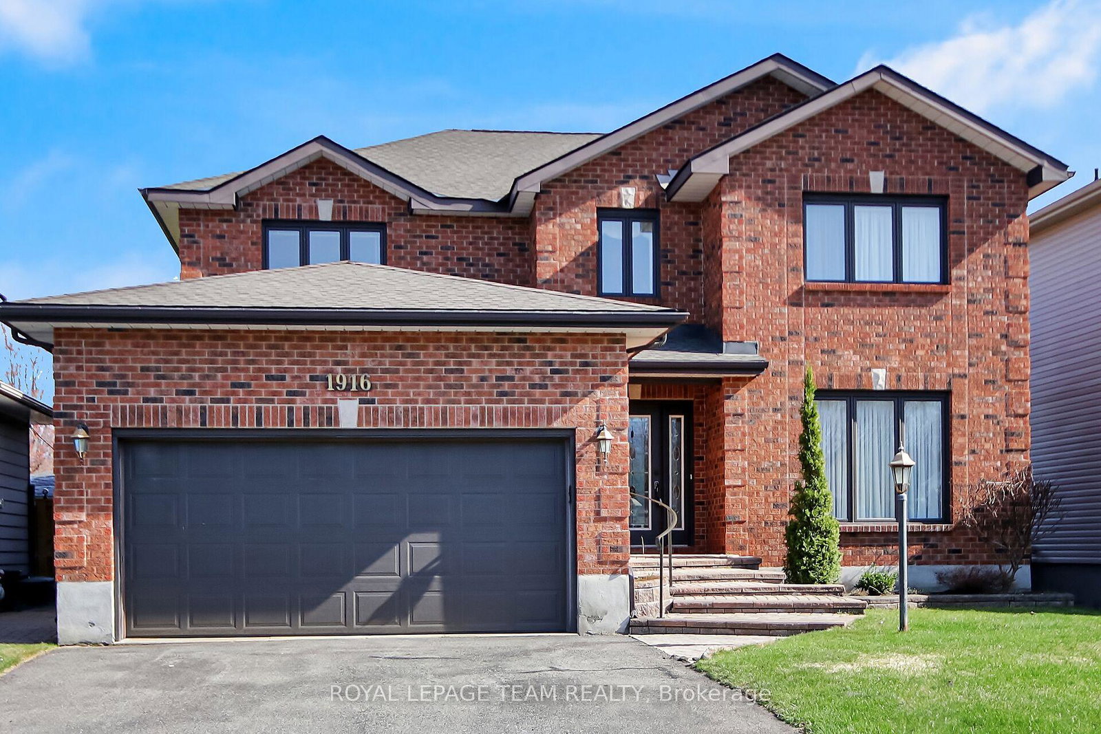 1916-kingsdale-avenue-ottawa-ontario-x12048902