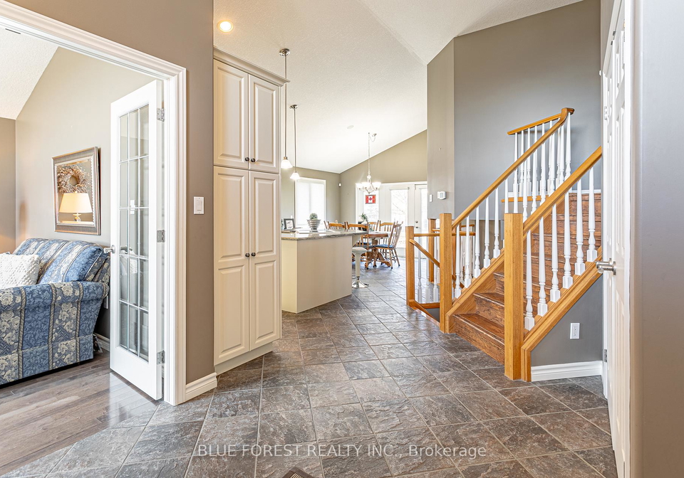 34-hillview-drive-thames-centre-ontario-x12050572