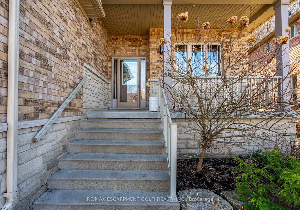 16-heathcote-court-grimsby-ontario-x12051653