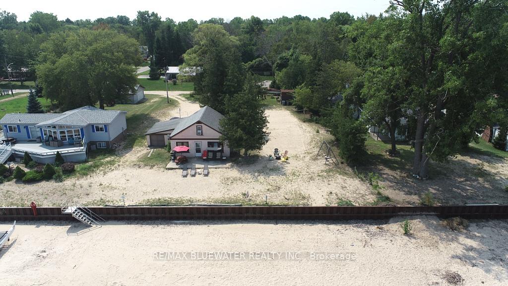 6290-william-street-lambton-shores-ontario-x12052114