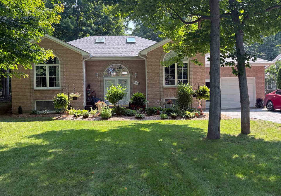 205-birch-crescent-huron-kinloss-ontario-x12052651