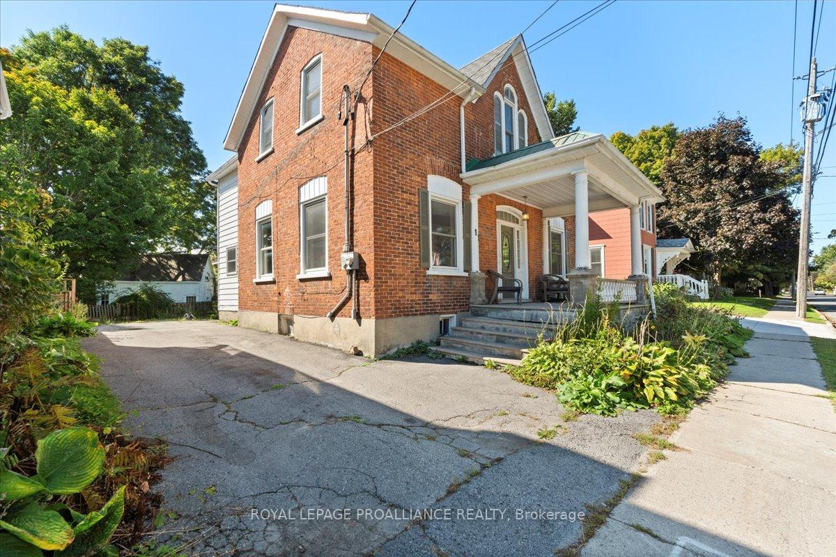 15-paul-street-prince-edward-county-ontario-x12053112