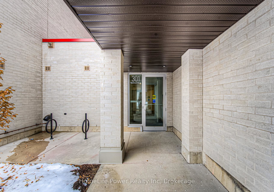 301-westmount-road-kitchener-ontario-x12053486