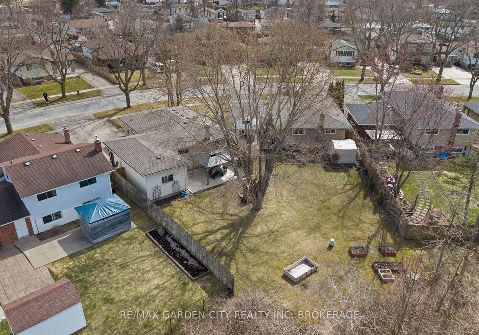 8015-michael-street-e-niagara-falls-ontario-x12053491