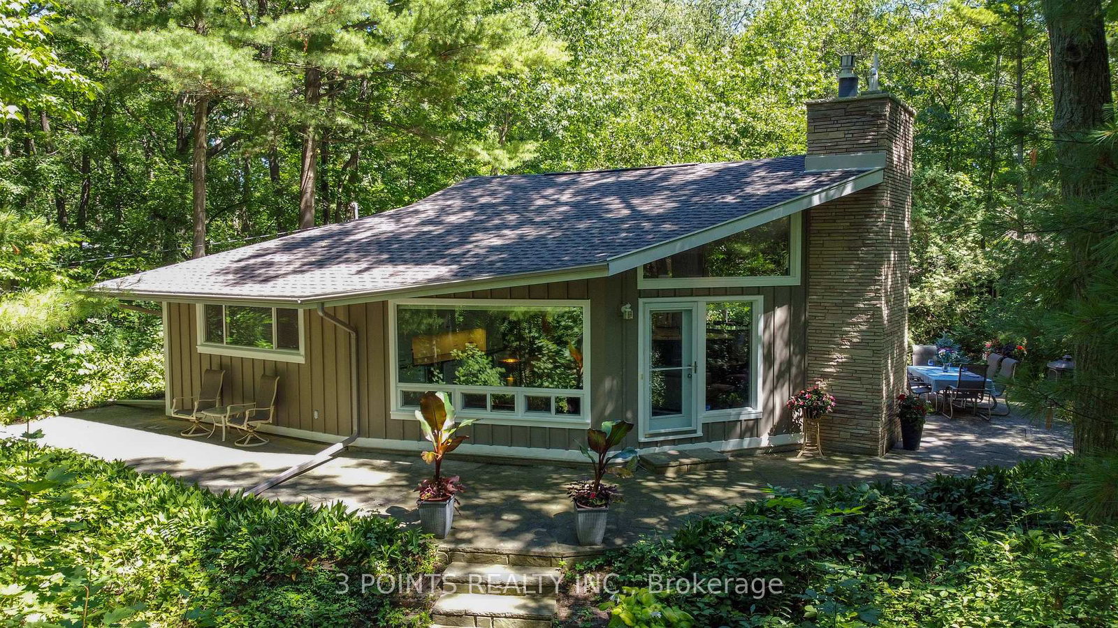 4-frances-crescent-south-huron-ontario-x12054000