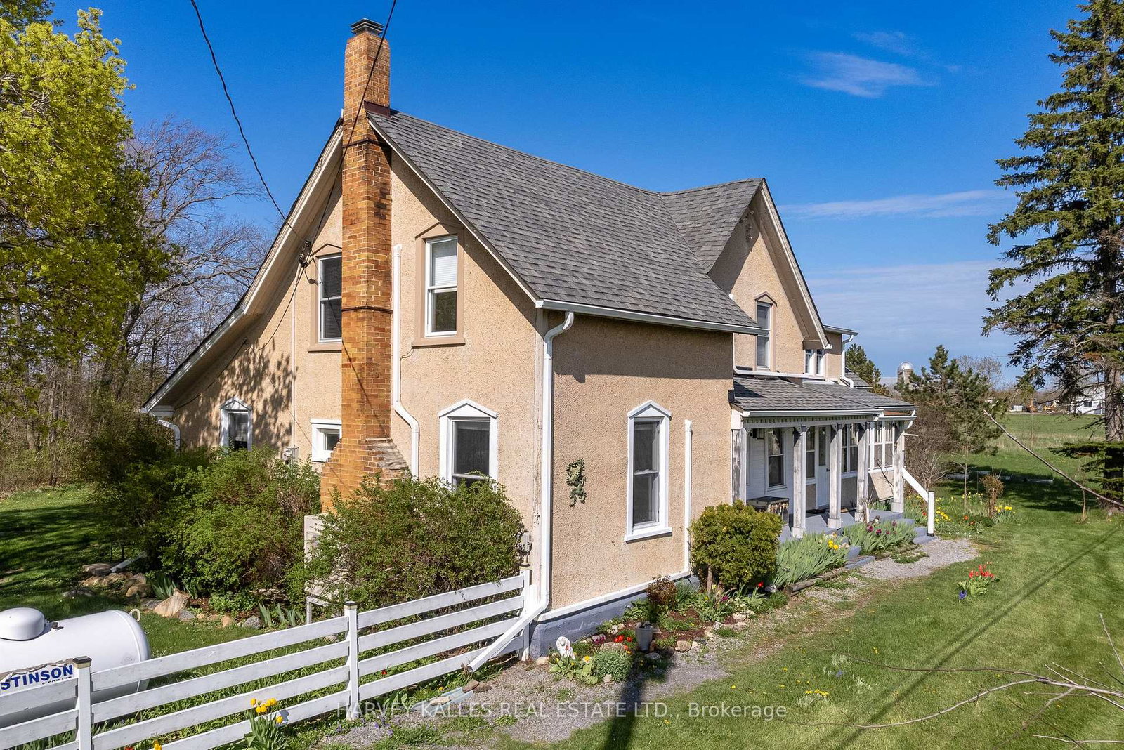 2060-county-road-1-prince-edward-county-ontario-x12055045