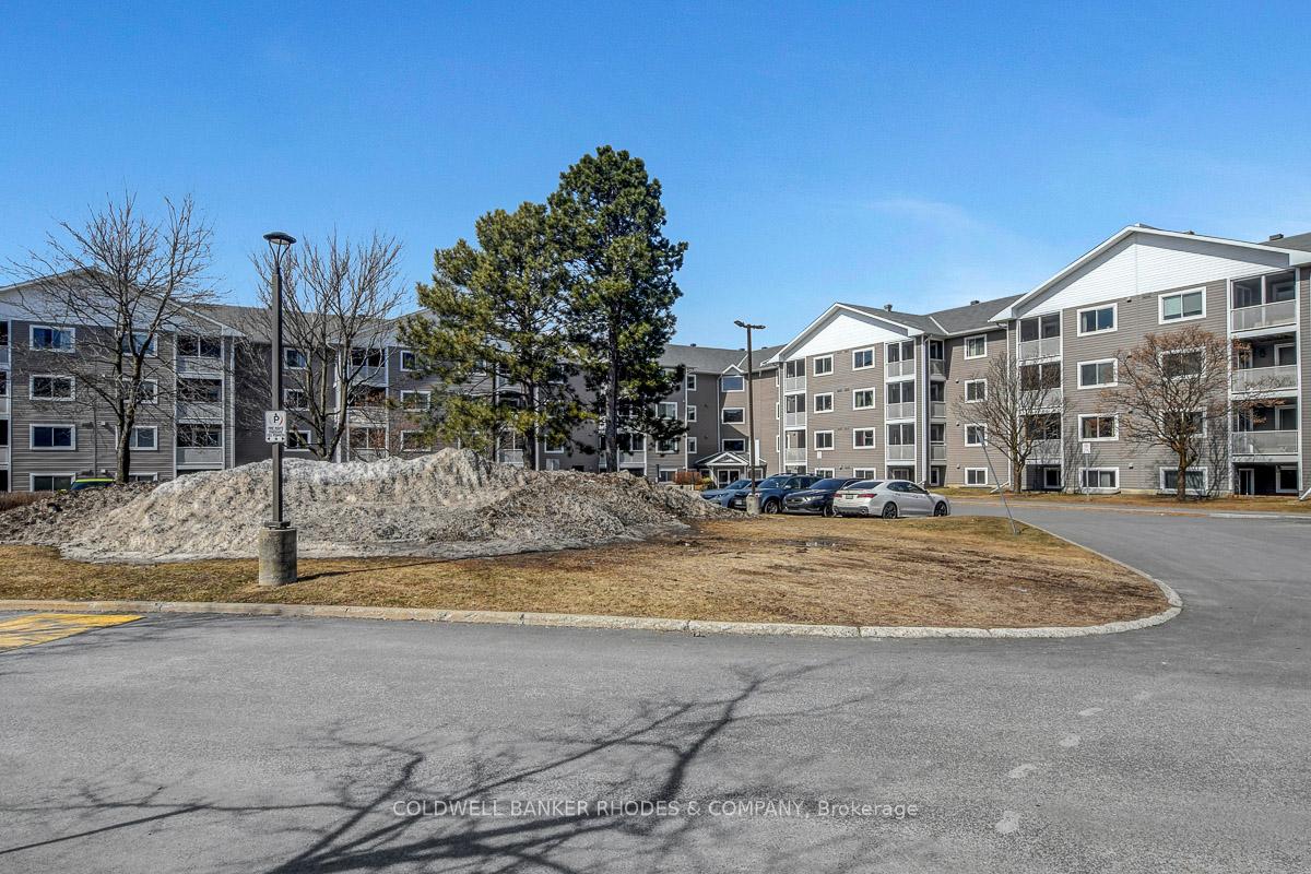 316-lorry-greenberg-drive-ottawa-ontario-x12055187