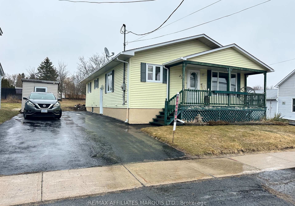 237-bishop-street-s-north-glengarry-ontario-x12055243