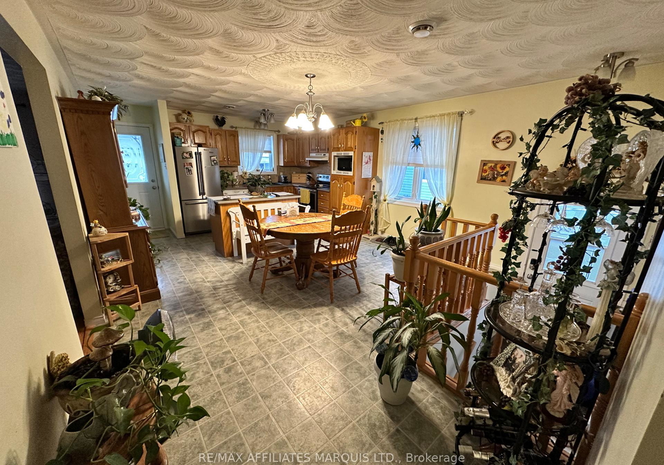 237-bishop-street-s-north-glengarry-ontario-x12055243