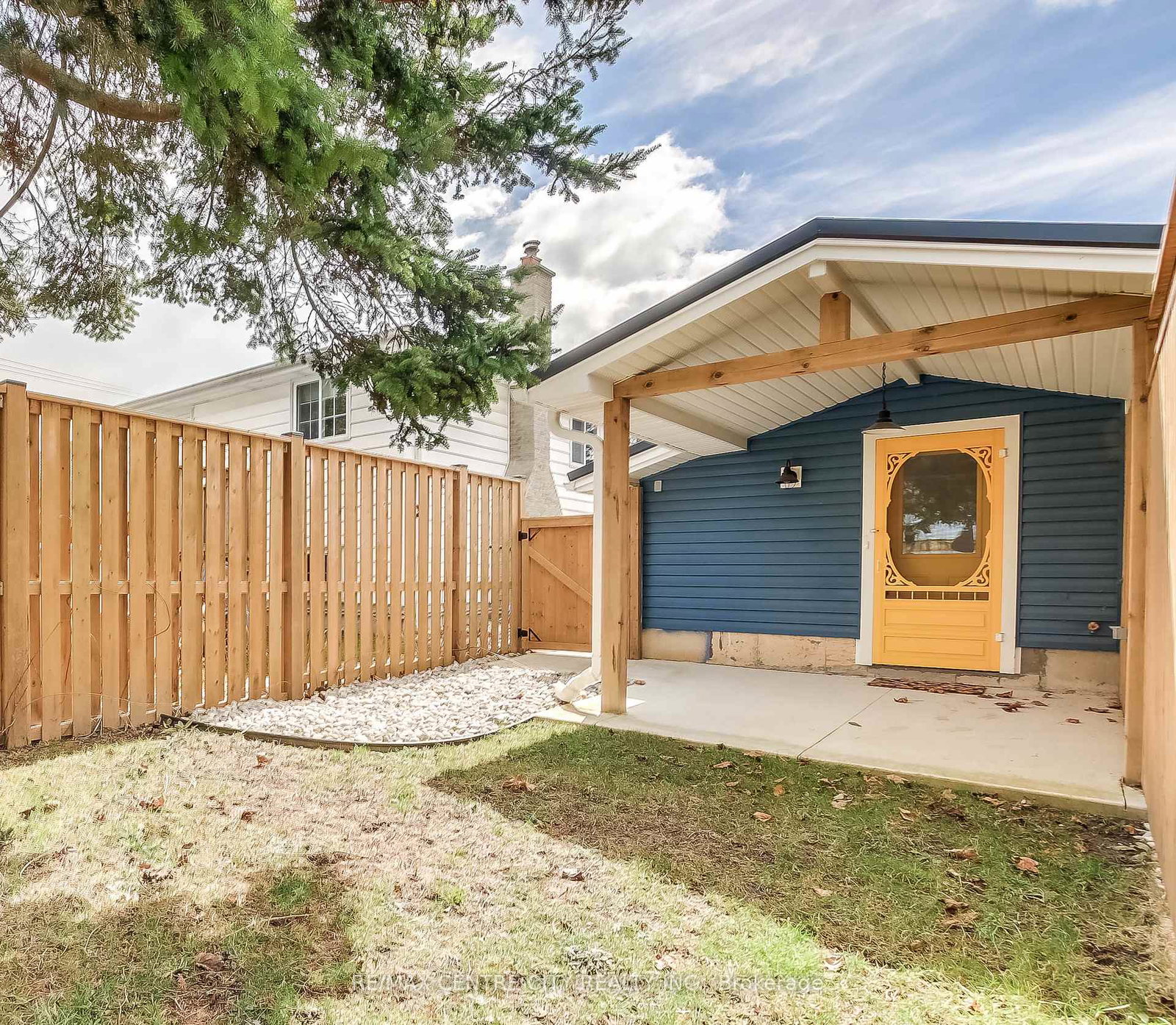 329-smith-street-central-elgin-ontario-x12056355