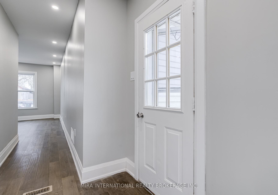 495-ferguson-avenue-n-hamilton-ontario-x12056837
