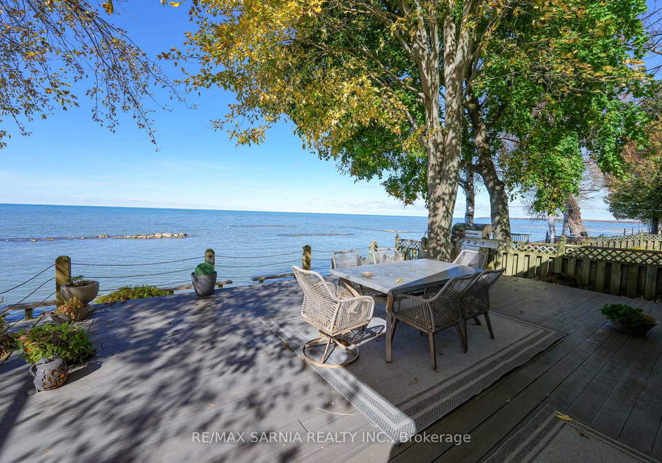 5322-broadview-avenue-lambton-shores-ontario-x12058131