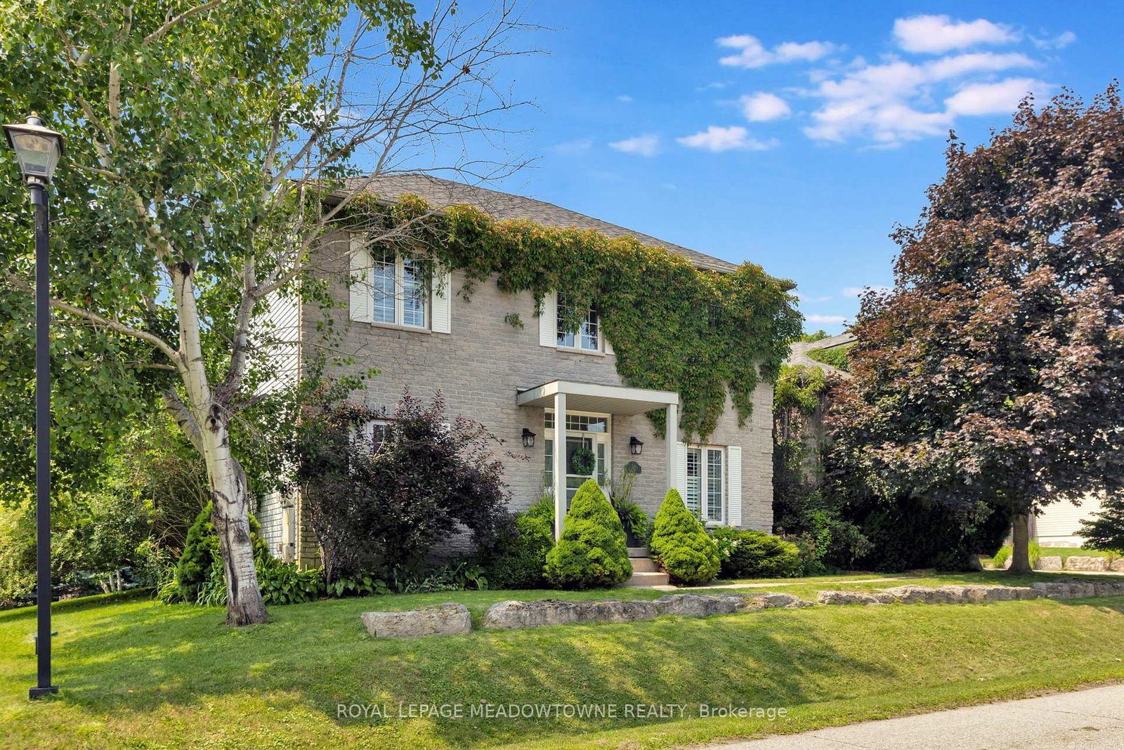 1-woodspring-court-e-hamilton-ontario-x12059098