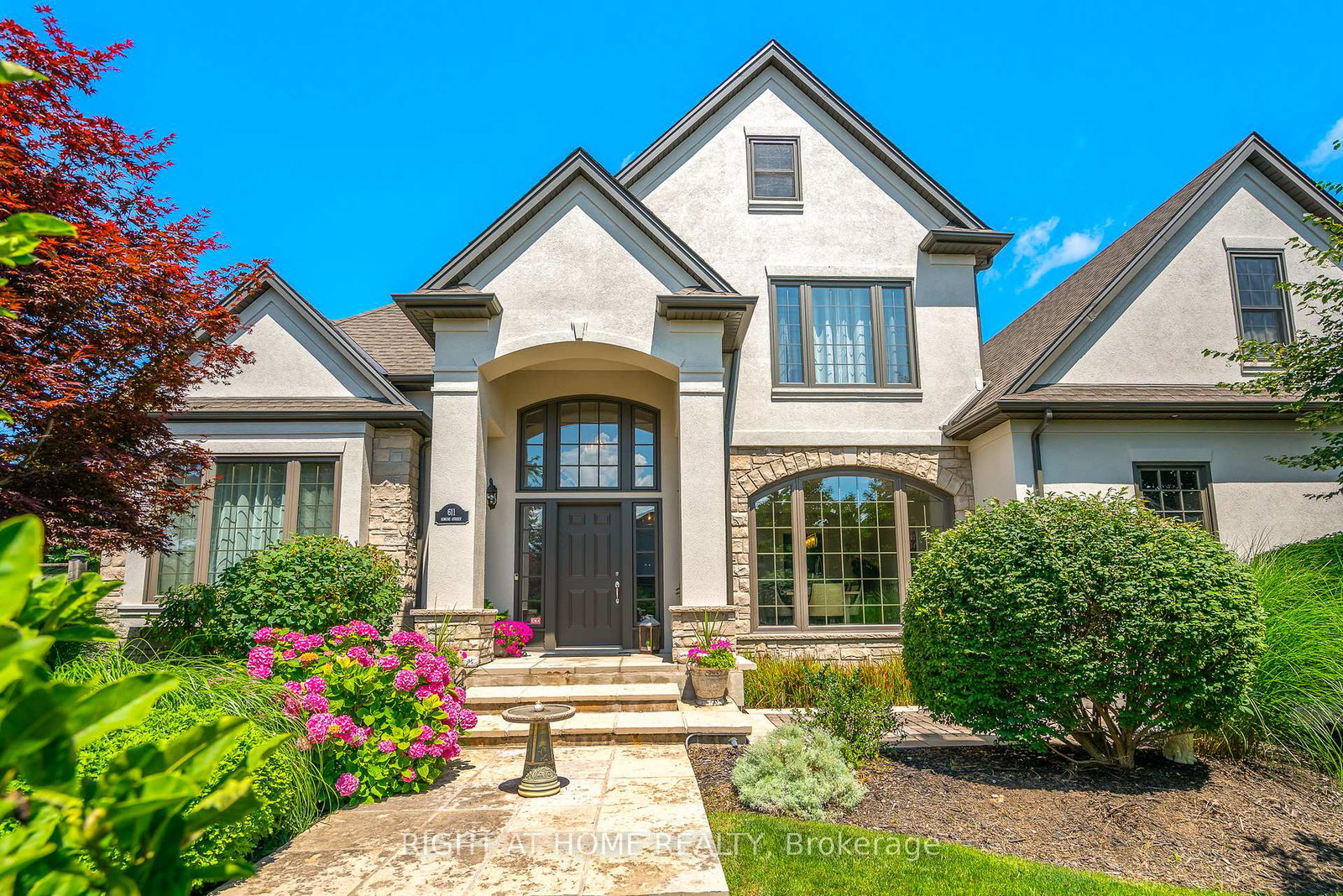 611-simcoe-street-niagara-on-the-lake-ontario-x12059328