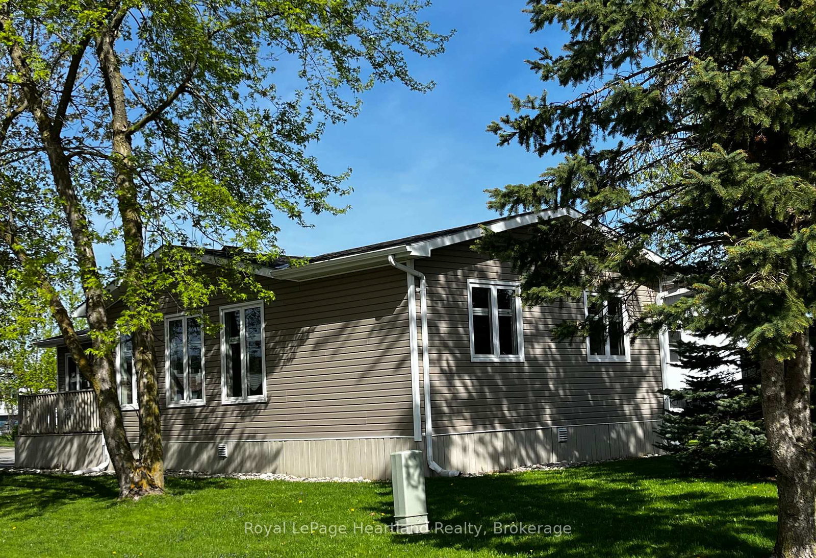 21-kalisch-avenue-south-huron-ontario-x12059344