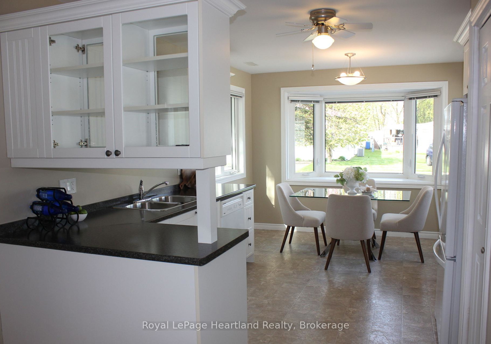 21-kalisch-avenue-south-huron-ontario-x12059344