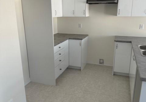 8-dennis-avenue-brantford-ontario-x12059778