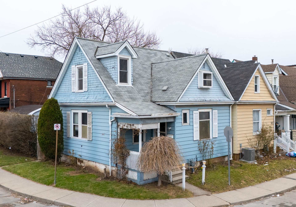 54-harvey-street-hamilton-ontario-x12060693