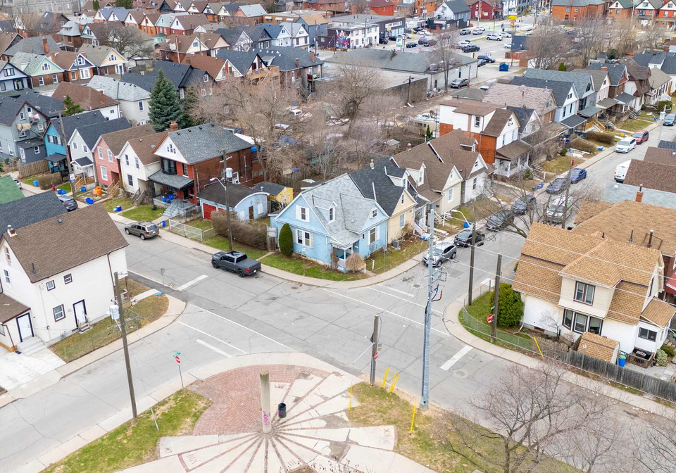 54-harvey-street-hamilton-ontario-x12060693