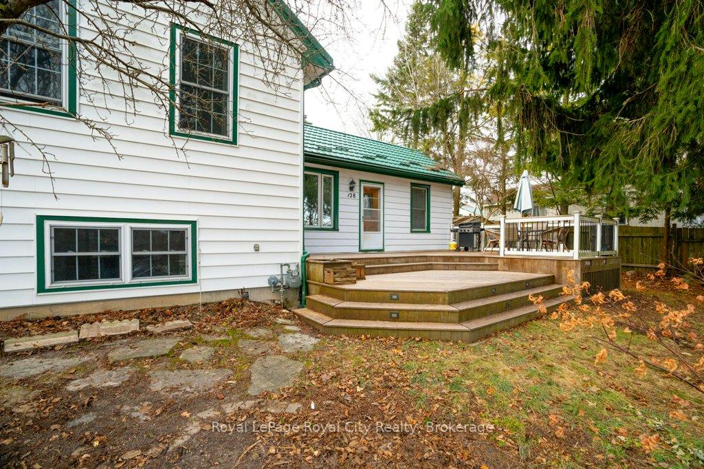 128-dufferin-street-guelph-ontario-x12061812