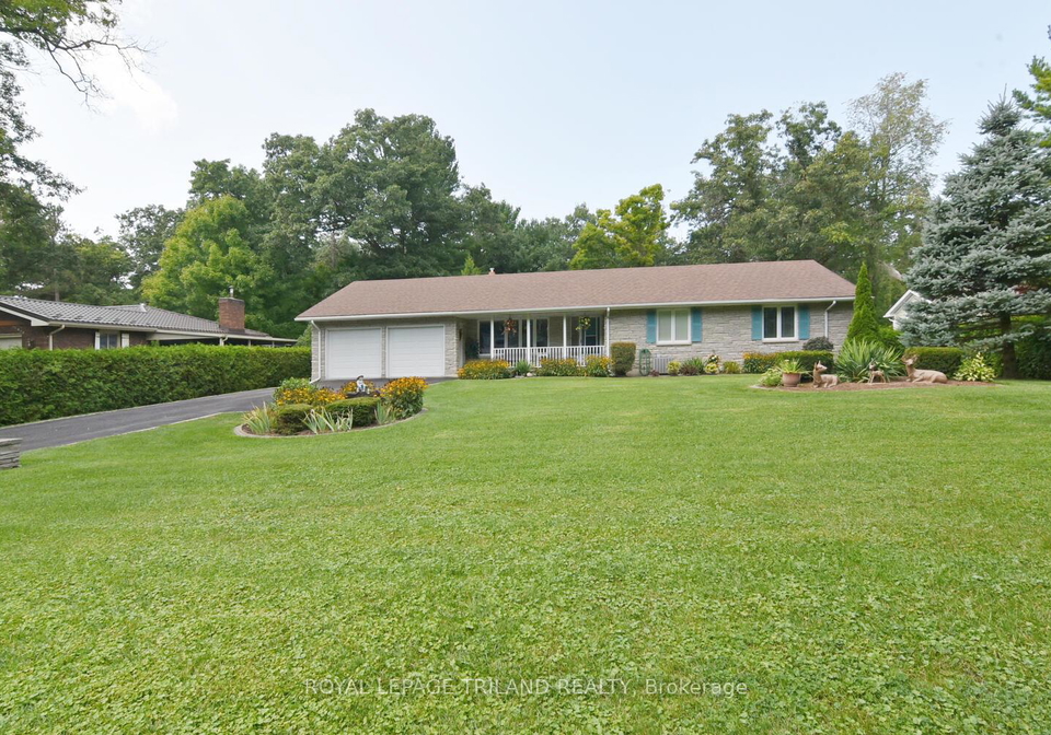 7752-alfred-street-lambton-shores-ontario-x12062117