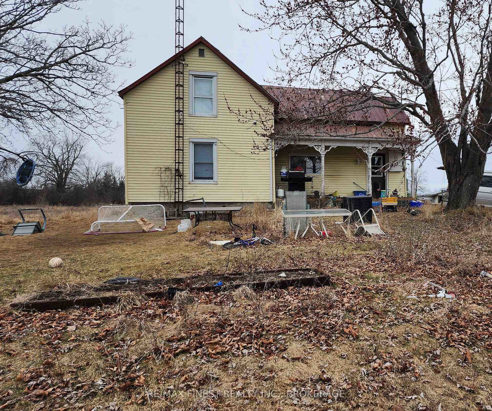 51-bell-road-prince-edward-county-ontario-x12062371