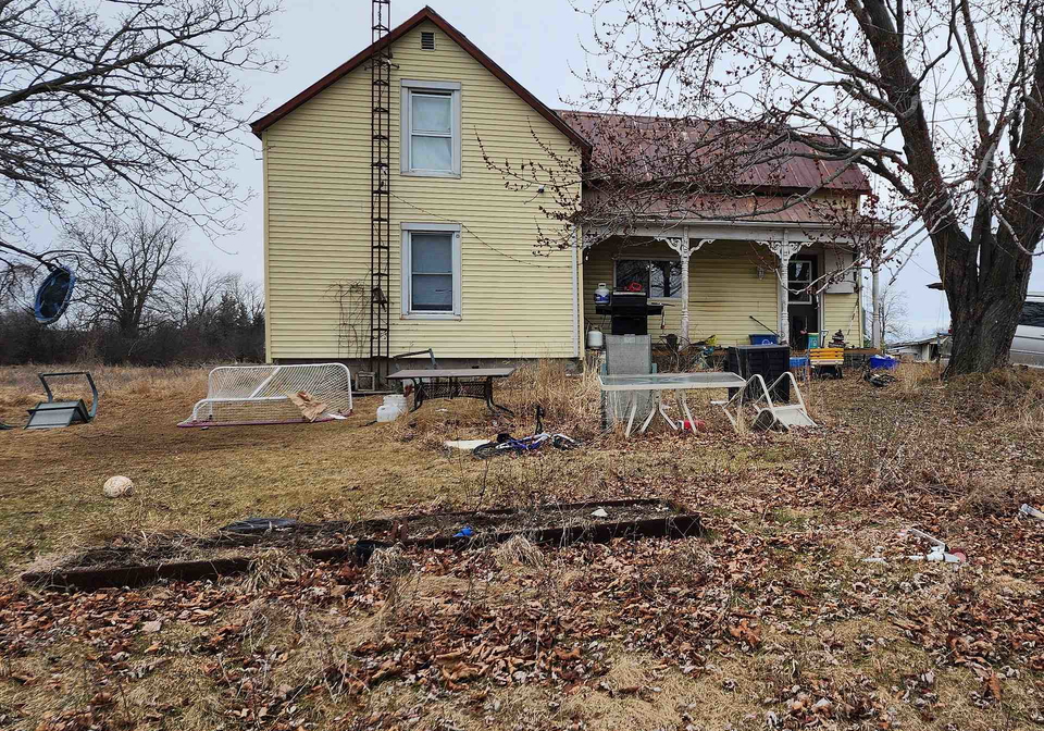 51-bell-road-prince-edward-county-ontario-x12062371